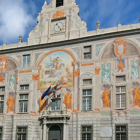 Lägenhet Finestra Su Genua