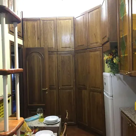 Apartament Finestra Su Genua